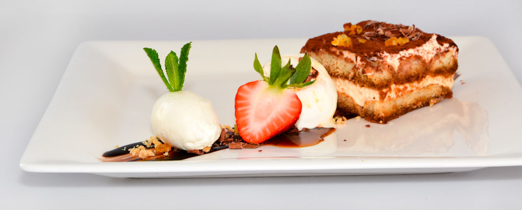 nagerecht dessert ijs tiramisu zelfgemaakt handgemaakt